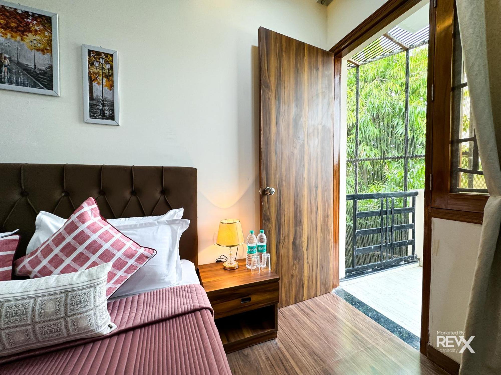 Guru Sadan A Luxe Stay Ayodhya Exterior photo