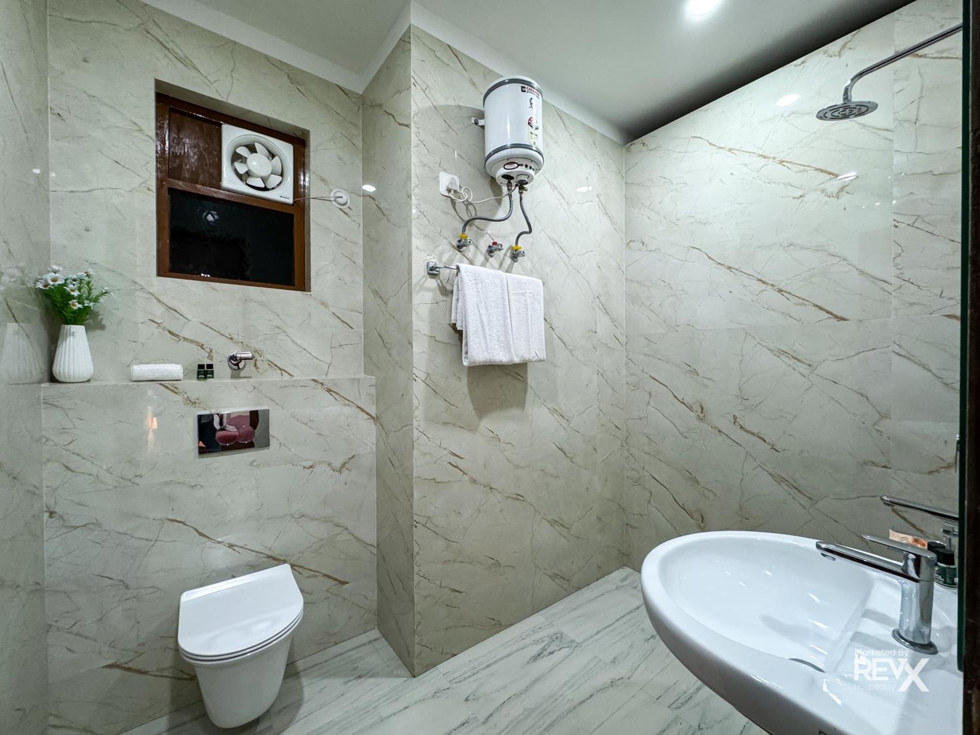 Guru Sadan A Luxe Stay Ayodhya Exterior photo